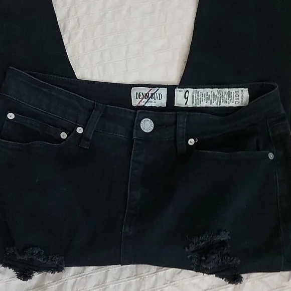 Denim Blvd Ripped Jeans - Picture 5 of 8